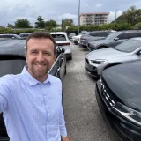 Plataforma alquila autos usados de concesionarios por meses
