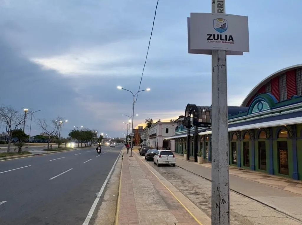 Reactivan alumbrado en 1,5 kilómetros de la Libertador