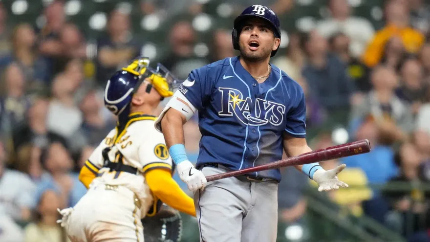 Cerveceros y Rays abren la Serie Mundial tras dominar sus ligas