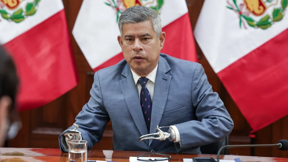 Galarreta defiende facultades y promete actuar pese al recorte