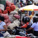 Datanalisis: El bolívar dura apenas 48 horas en el bolsillo