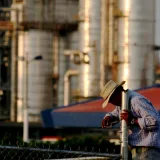 Pemex proyecta biorrefinería para combustible de aviación