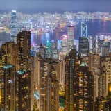 IA impulsa récord trimestral de US$47.500 millones en Hong Kong