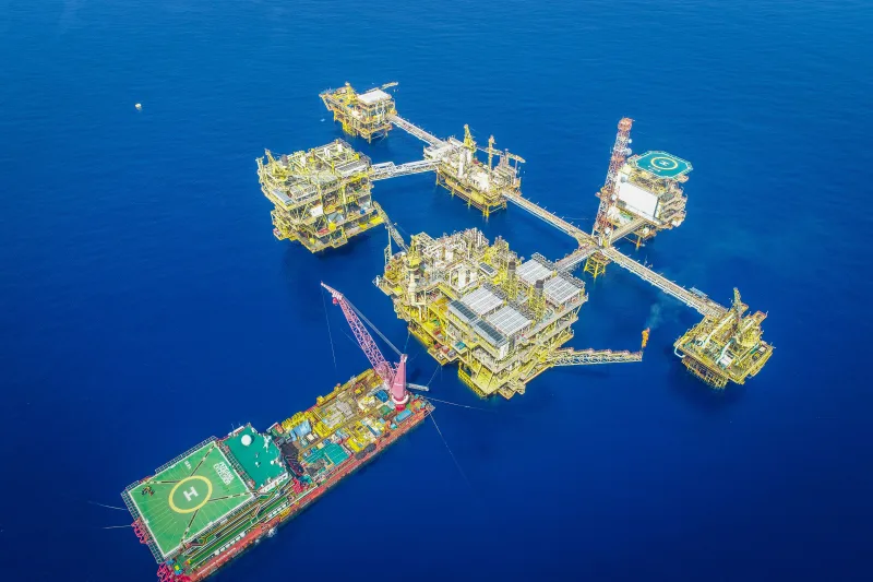 Proyecciones oficiales estiman 324.000 empleos en sector petrolero
