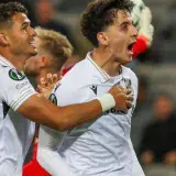 Vitória Guimaraes de Ramírez estiró su racha triunfal en la Conference League