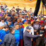 Ministro Héctor Silva se reunió con mineros en Las Claritas tras operativo militar