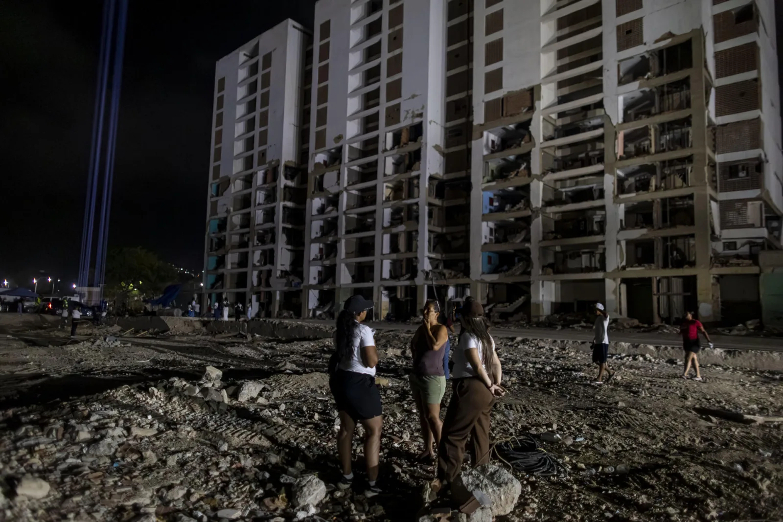 NYT eleva a 53.000 las muertes por los sismos en Venezuela