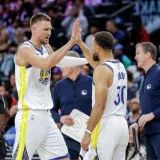 Curry admite el golpe que sufre Golden State sin Porzingis