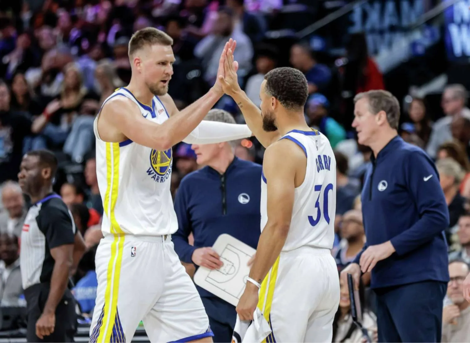 Curry admite el golpe que sufre Golden State sin Porzingis