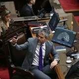 Diputados debate pensiones por discapacidad y tierras en Argentina