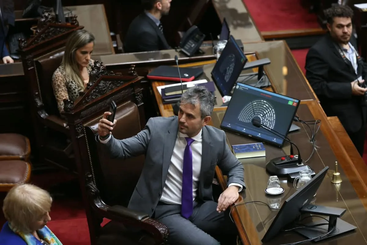 Diputados debate pensiones por discapacidad y tierras en Argentina