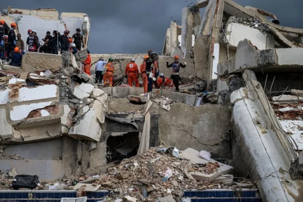 Equipo neerlandés cierra su misión en Venezuela tras caer la esperanza de hallar vida