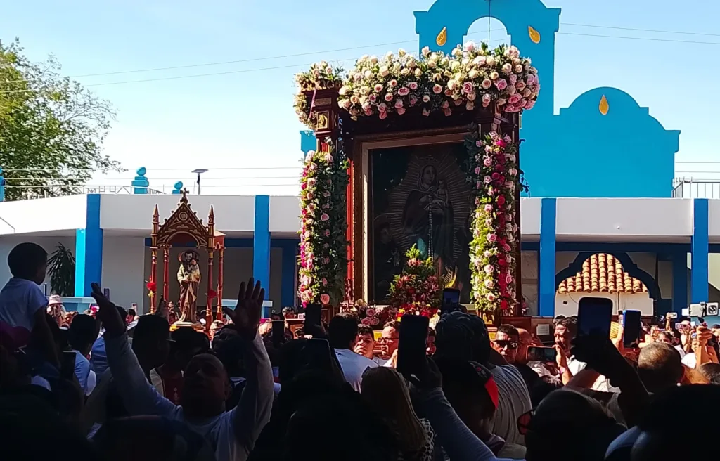 Romería mariana llegó antes a Aregue y reunió a miles en Lara