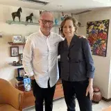 Anne Applebaum visita Caracas y se reúne con Perkins Rocha