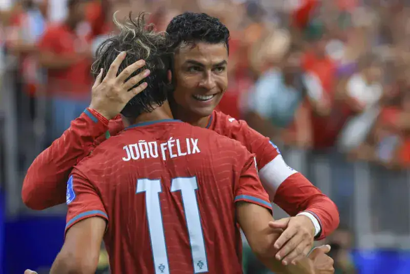 Cannavaro le pidió a Cristiano Ronaldo que no se retire