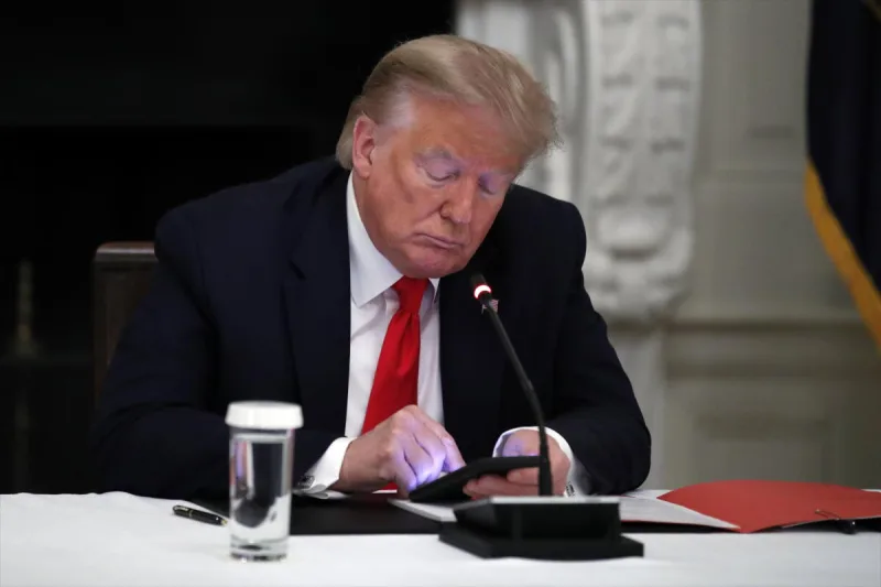 Trump ordena el cierre del consulado estadounidense en Brasilia