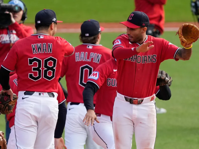 Guardians de Cleveland toman la delantera con victoria 3-2