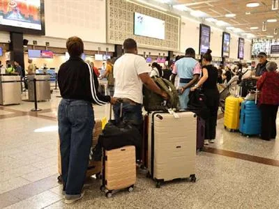Migración cobra 2.000 pesos por verificar impedimento de salida