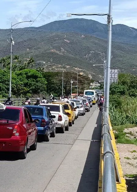 Congestión en el ingreso a San Antonio del Táchira