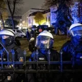 Policía rodea la Corte Constitucional polaca tras disputa por su jefe