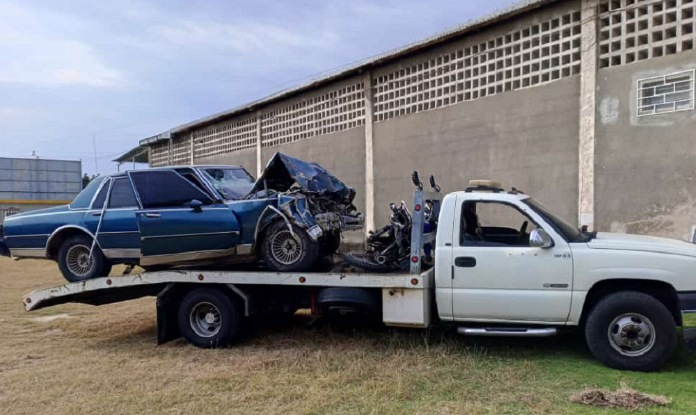 Tres heridos de gravedad deja choque en Villa del Rosario
