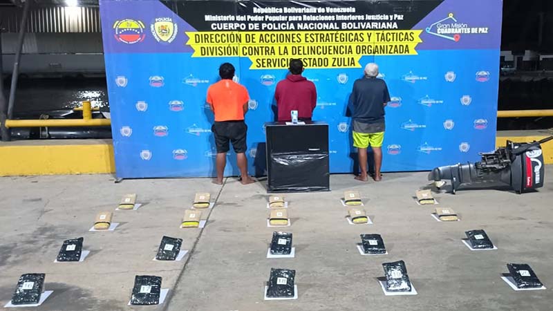 
				Incautadas veinte panelas de marihuana en un peñero en el municipio Miranda			