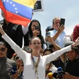 María Corina Machado anuncia su llegada a Venezuela