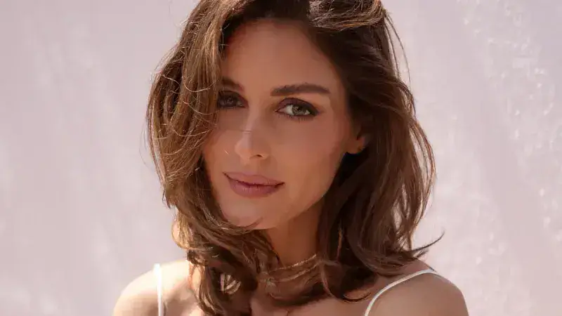 Alba Esteban revela cómo lograr un pelo con más volumen y un acabado natural