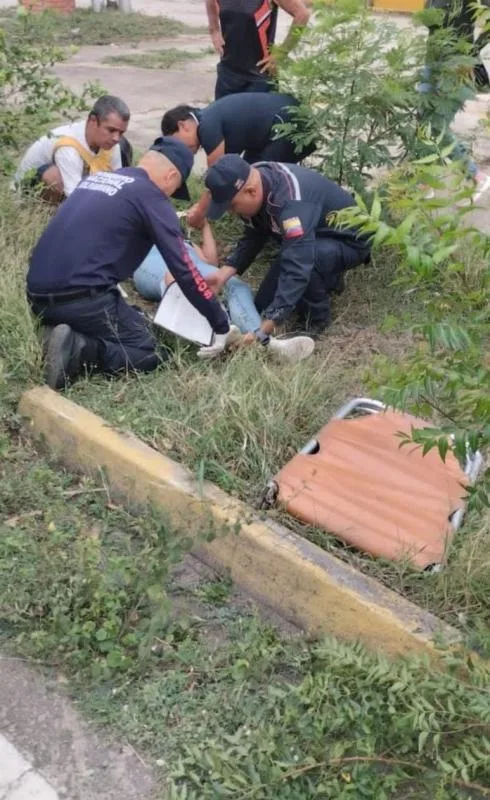 Dos mujeres lesionadas en choques de motos en San Antonio