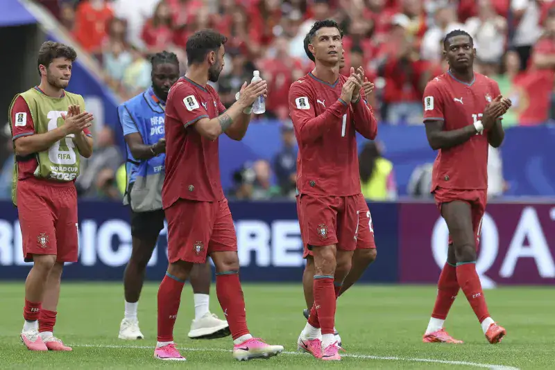 Portugal goleó a Uzbekistán e Inglaterra empató con Ghana en el Mundial 2026