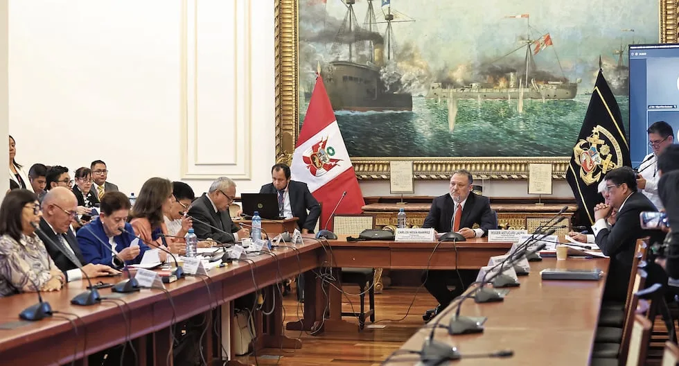 Gremios peruanos presionan por poderes contra el delito y El Niño