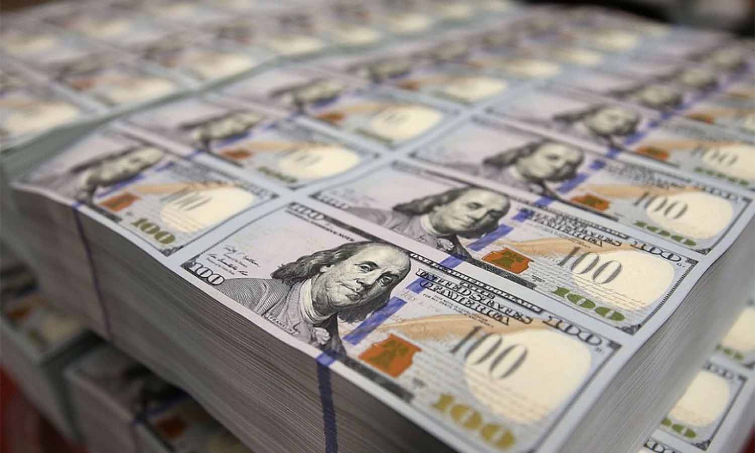 Dólar oficial cierra este lunes en Bs. 32,44 y el paralelo en Bs. 33,94