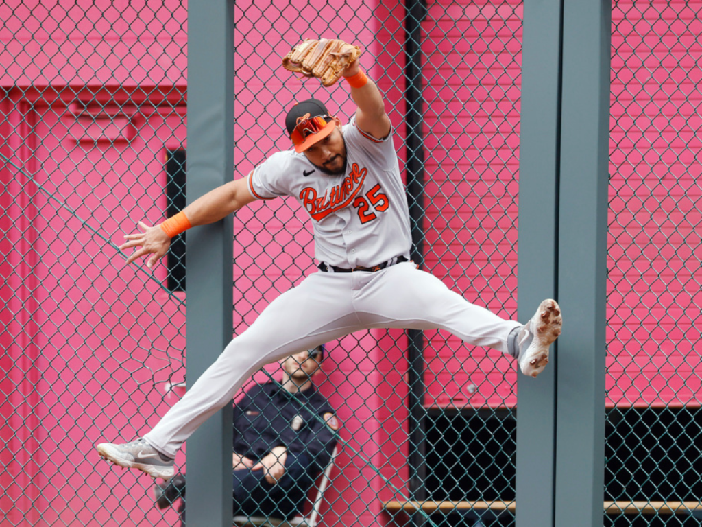 Orioles resistió emboscada criolla en Kansas