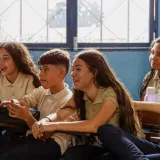 Pantallas y lectura: el rezago que golpea a 7 de cada 10 alumnos