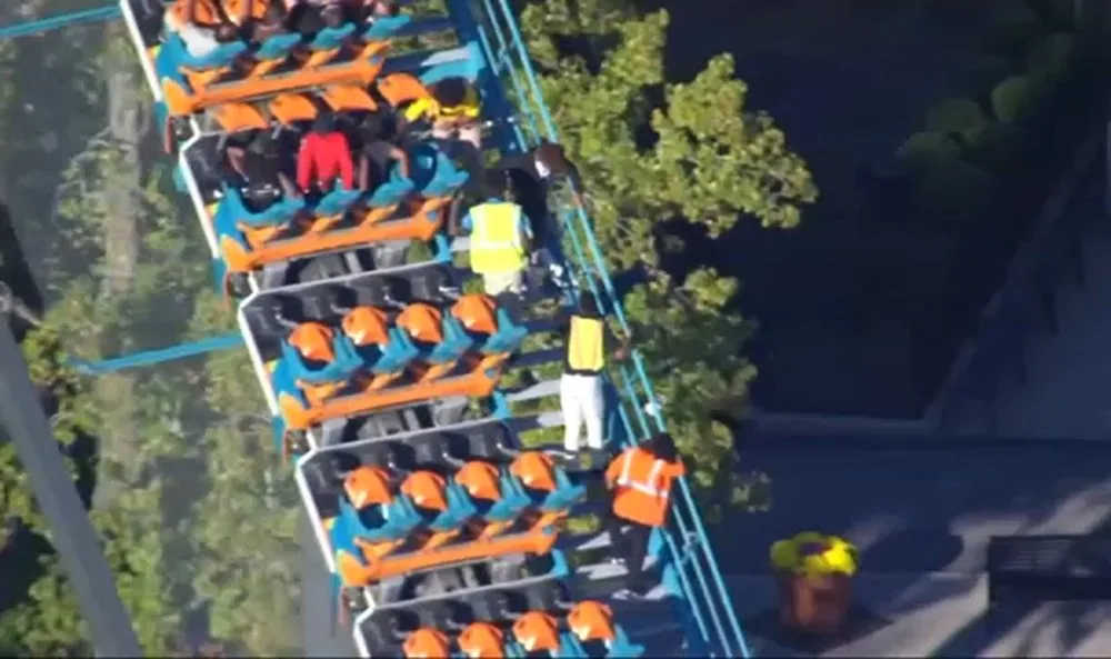 Muerte y cuatro heridos en la montaña rusa Goliath de Six Flags