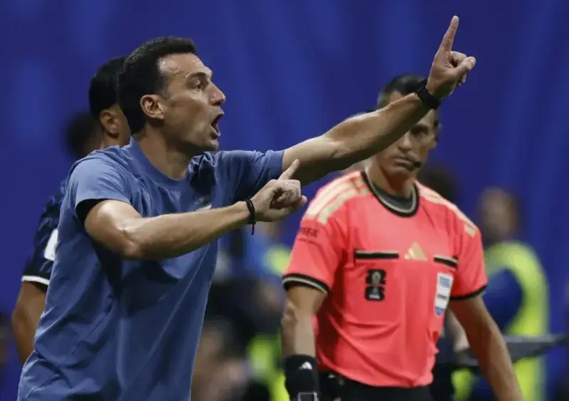 Scaloni emocionado tras la remontada de Argentina a la final