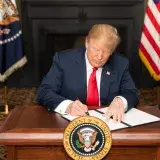 Trump mantiene en vilo a los mercados tras el acuerdo con Irán