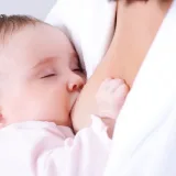 Cabergolina, fármaco anti‑lactancia, podría reducir cáncer de mama