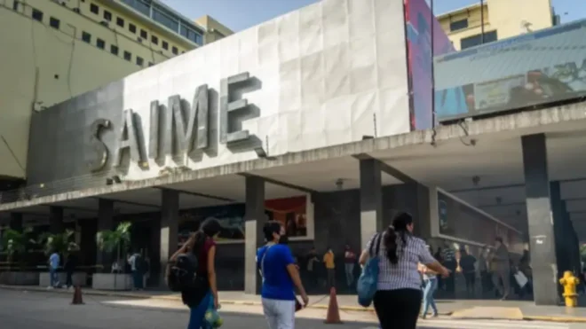 Saime fija documentos para que menores salgan del país