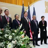 Trump entrega máximas medallas científicas a magnates tecnológicos