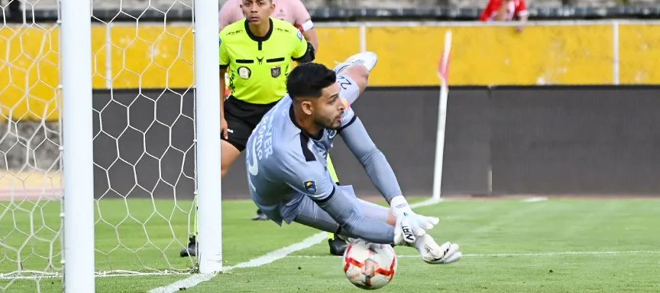 Rafael Romo le dio la clasificación a Universidad Católica a semifinales de Copa Ecuador