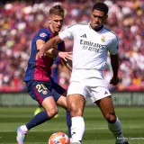 Barcelona llega líder y Madrid busca recortar seis puntos