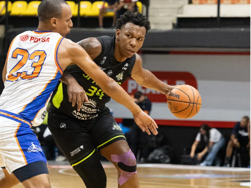 Spartans estrena triunfo con 79-66 ante Costaneros en Parque Miranda
