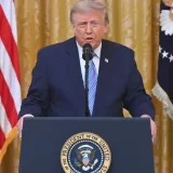 Trump dice que el proceso contra Maduro seguirá en tribunales
