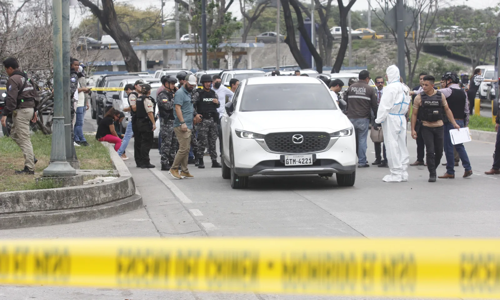 Familiar del fiscal ecuatoriano asegura que a él lo vendieron