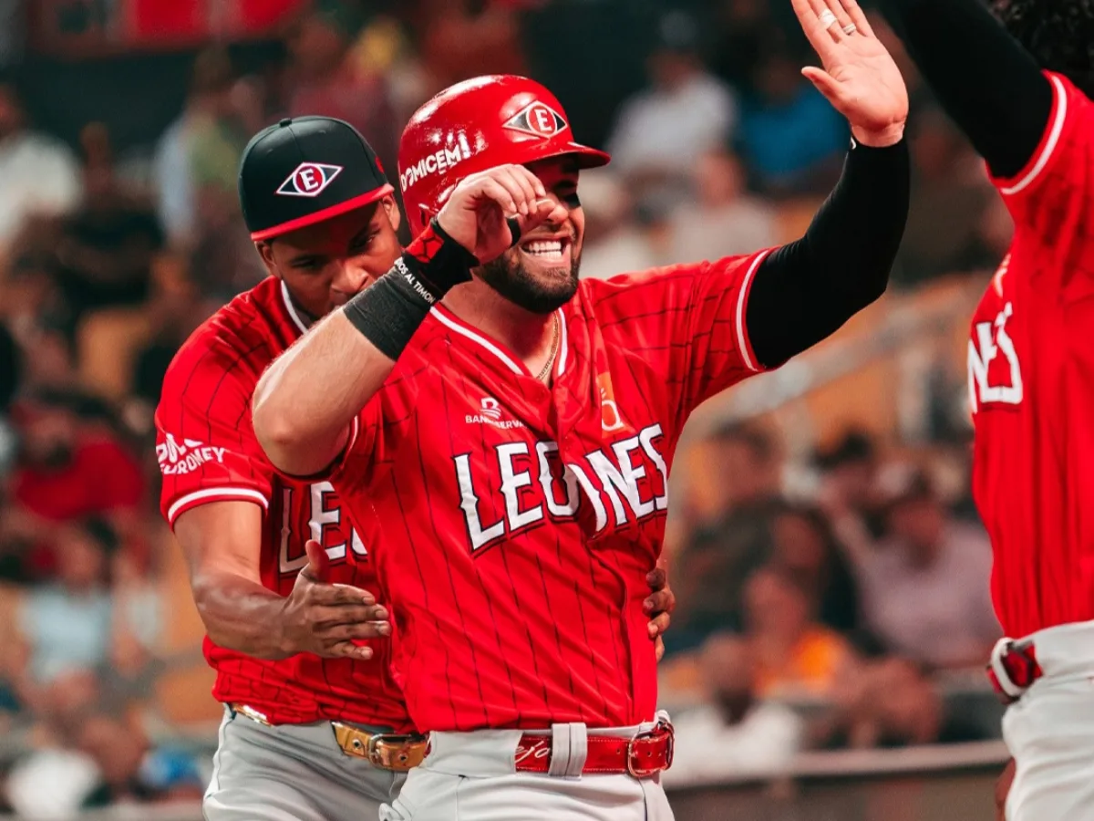 Escogido castigó a Gigantes con 15 carreras y 16 hits