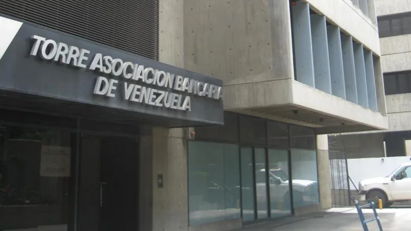 Banca prevé alta demanda de créditos ante pérdida adquisitiva