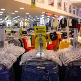 Consumo en supermercados sube sin mejora en ingresos