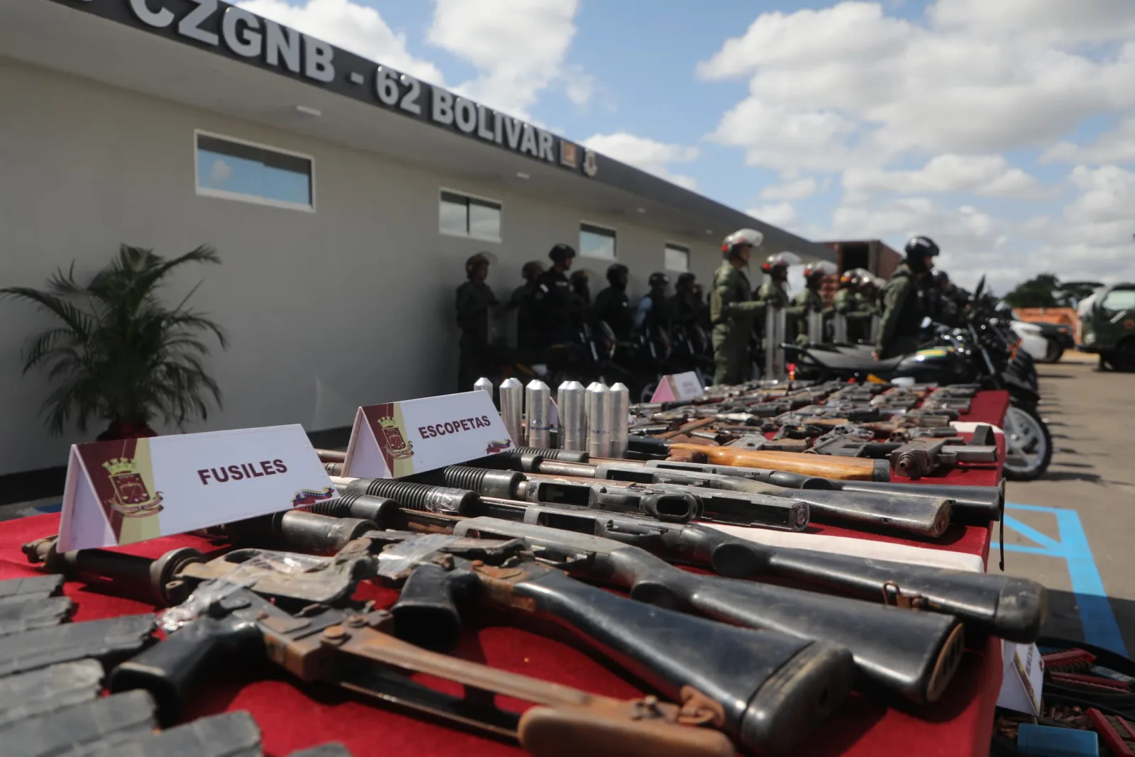 Granadas, armas cortas y largas encontraron en Vista Hermosa