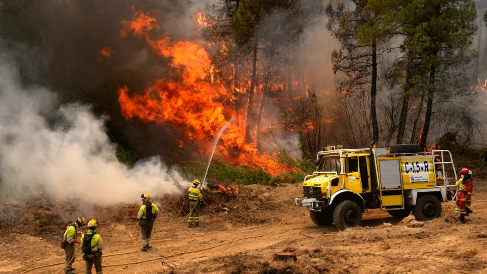 Incendios en Francia y España dejan más de 250.000 evacuados